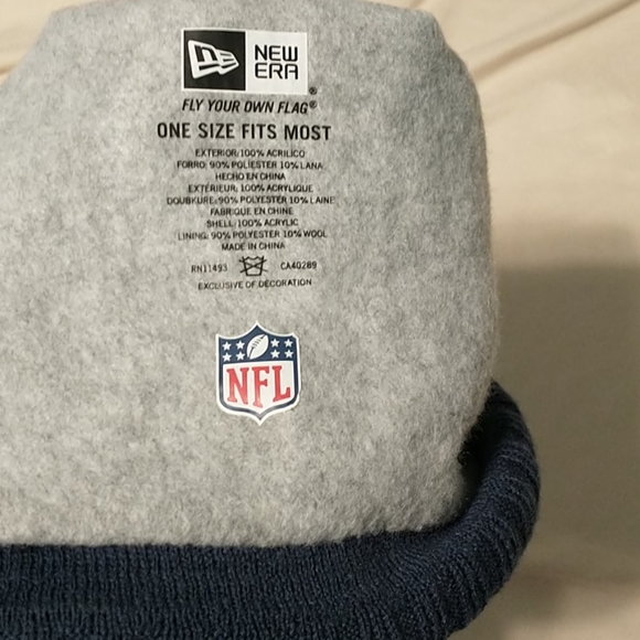 Winter hat - Picture 3 of 3